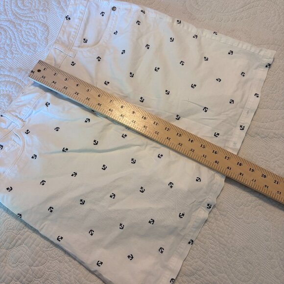 Croft & Barrow White Skort w/ Navy Anchor Embroidery | Size 12 - Picture 4 of 5